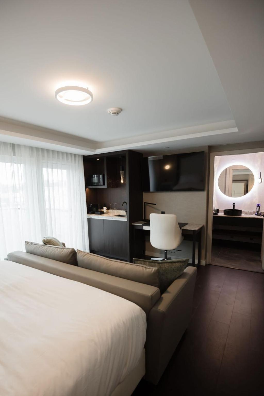 The Reid Hotel Vanderhoof 外观 照片